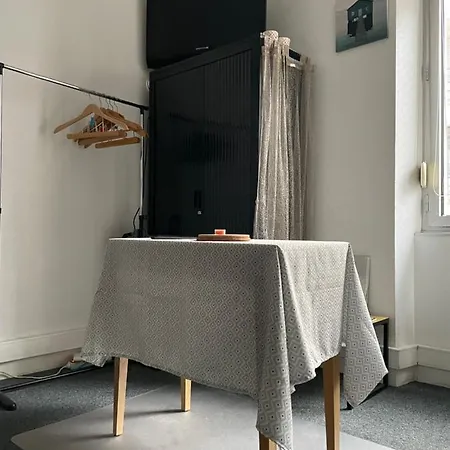 Chambres Double Et Triple, Centre-Ville De Nantes בית הארחה